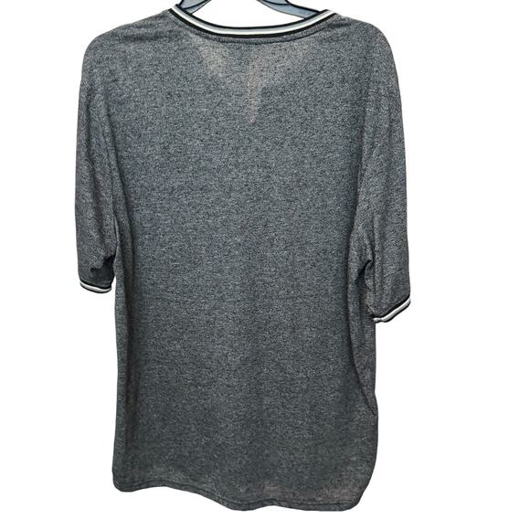 New ~ DISTORTION ~  Short Sleeved Henley Neck T-Shirt Size XL - Picture 2 of 5